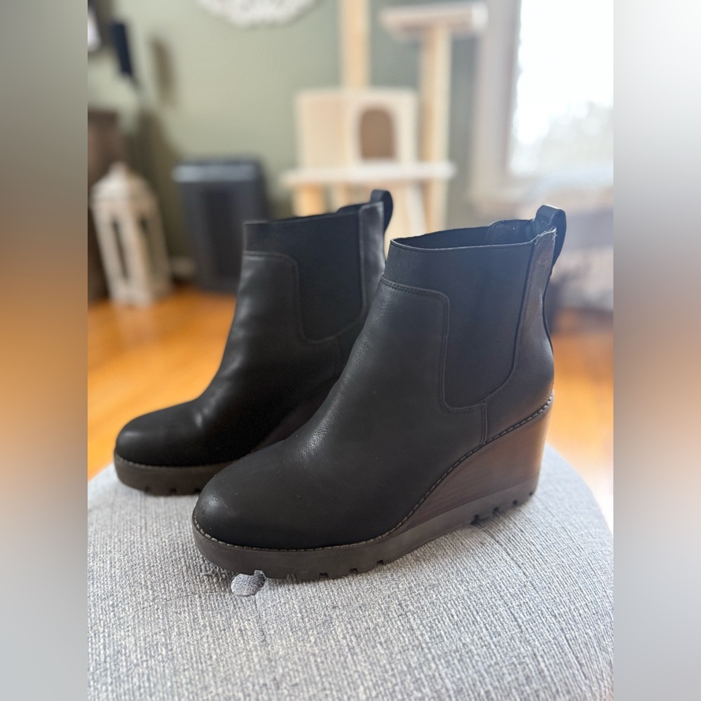 Crown Vintage MARLEEN Black manmade/leather Pull On Wedge Chelsea Boots 7.5M
